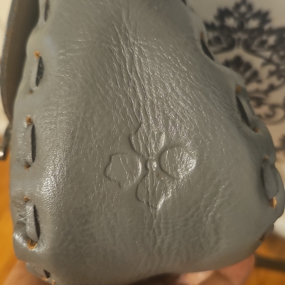 Patricia Nash Rose Tooled Micaela Baguette Gray Crossbody Shoulder Bag- Rare - Picture 10 of 12